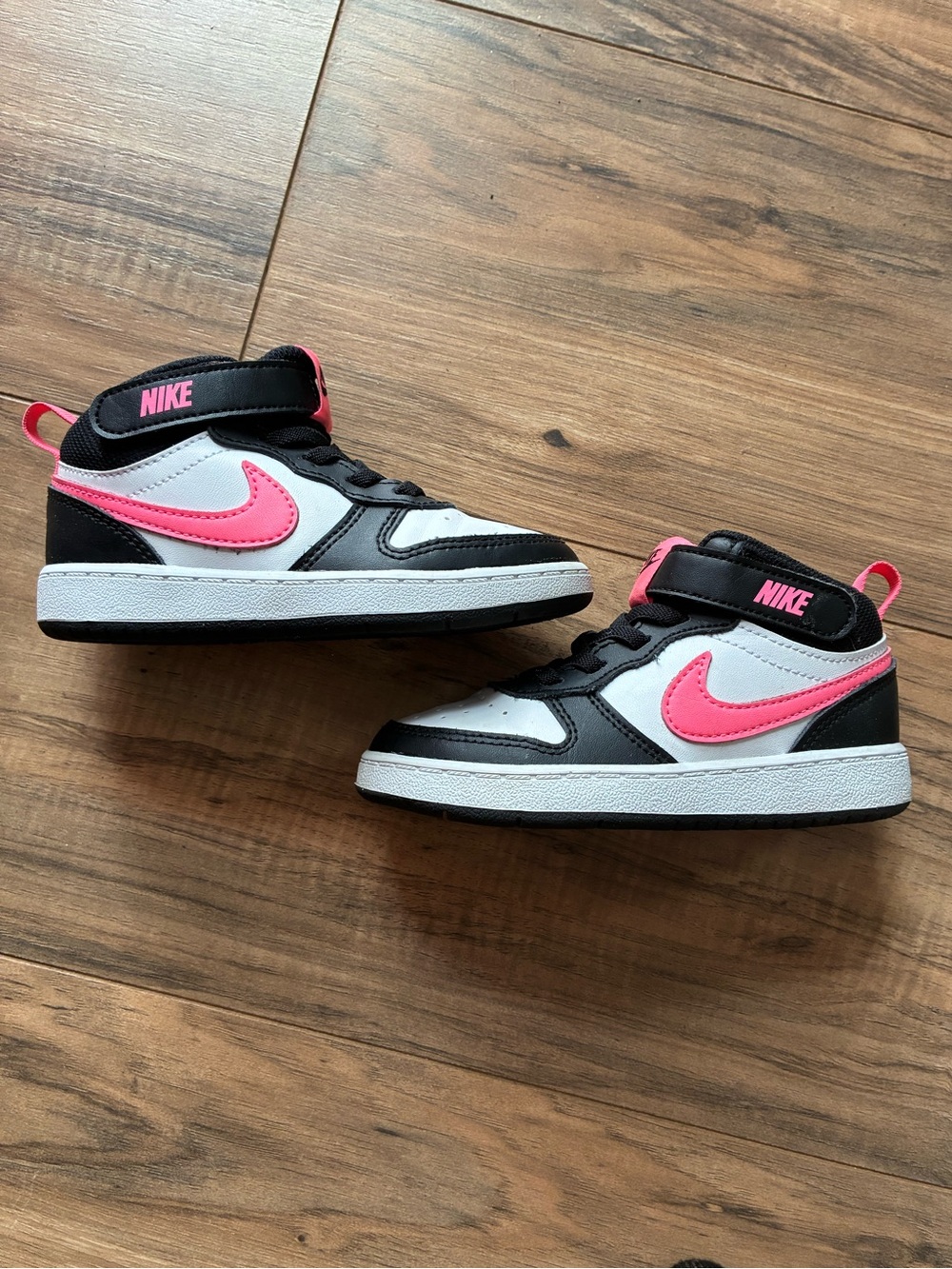 Nike Kids High-Top Sneakers in Black, White & Pink